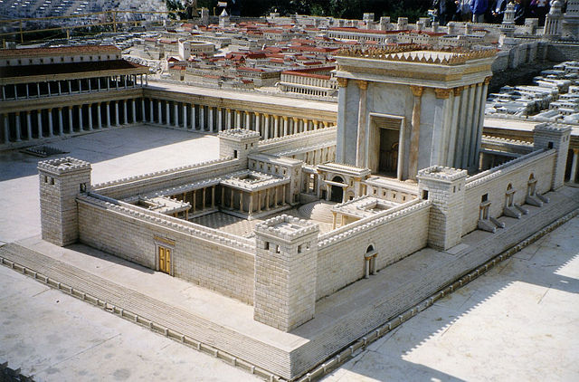 Model of the second temple according to Middot